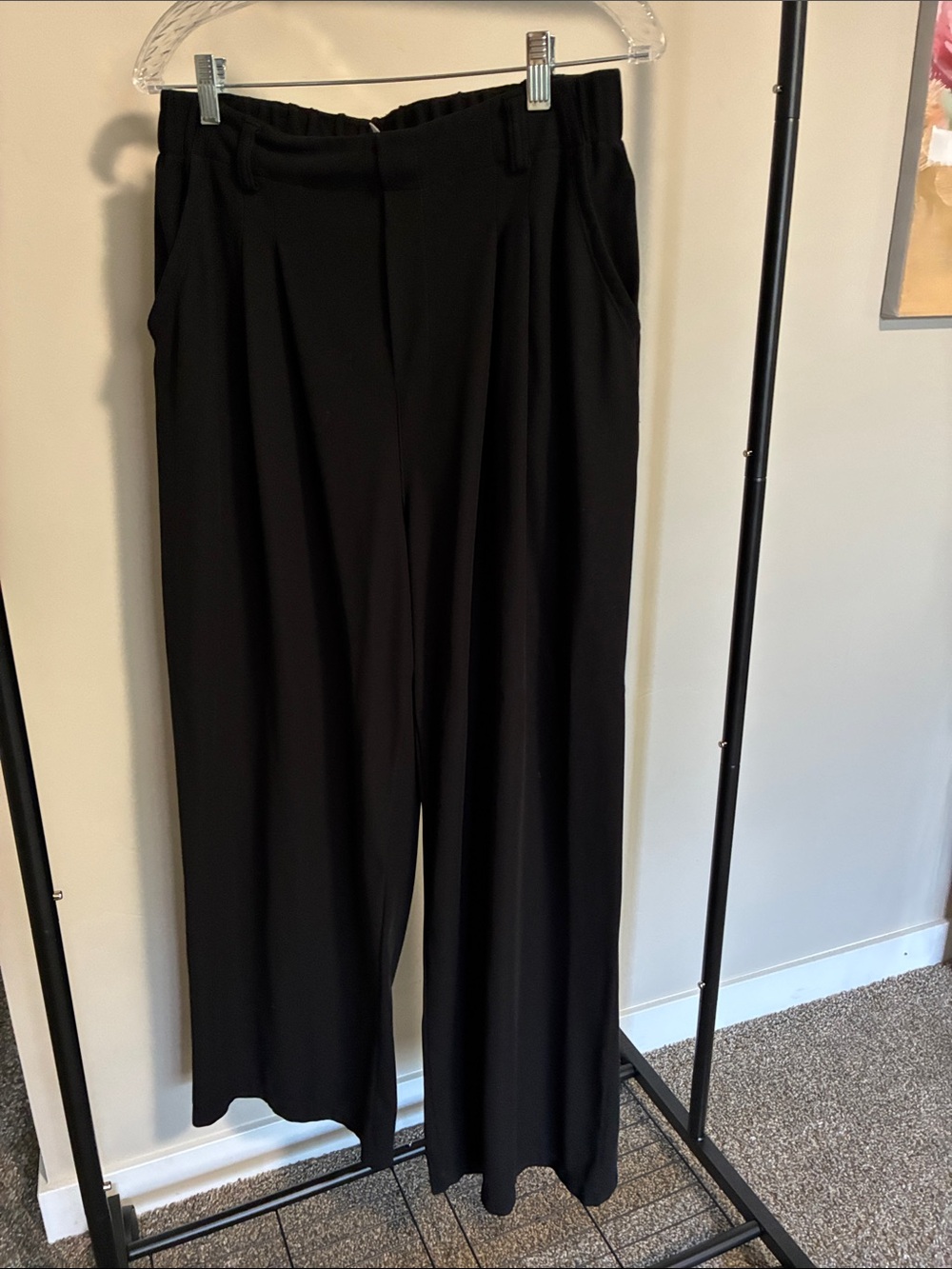 HALARA Black Wide-Leg Pull-On Trousers